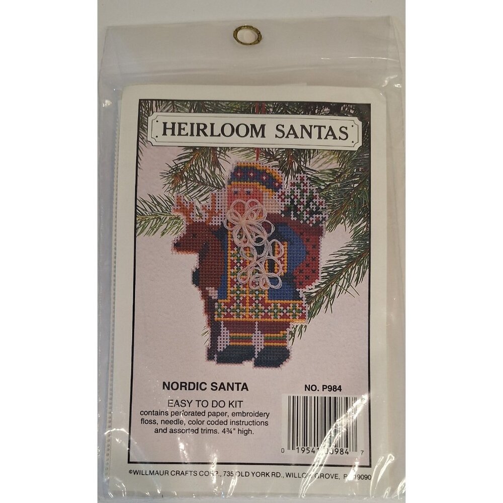 willmaur cross stitch Heirloom Santas Nordic‎ SIP
